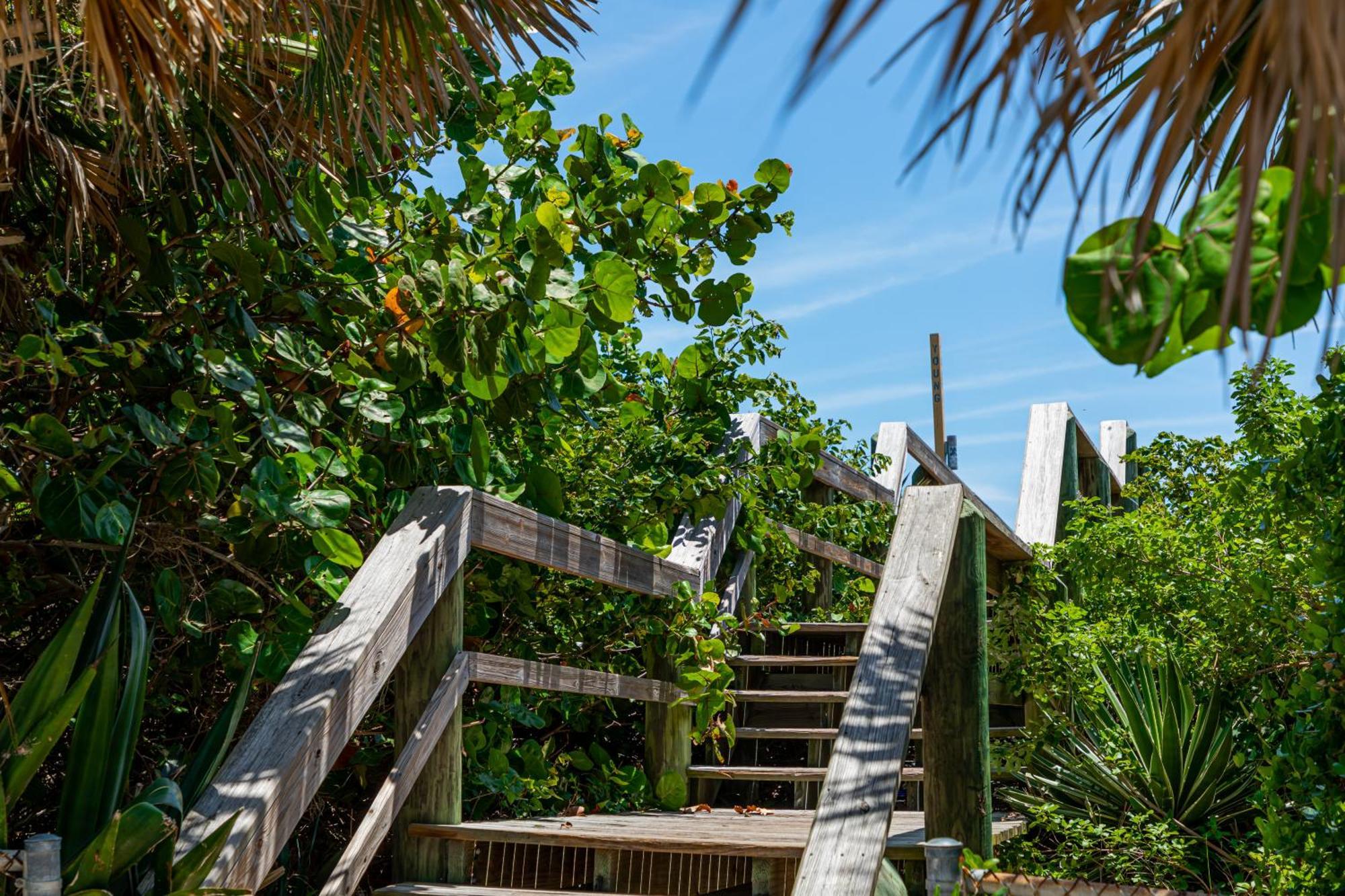 Beachside Hotel And Suites Cocoa Beach Dış mekan fotoğraf